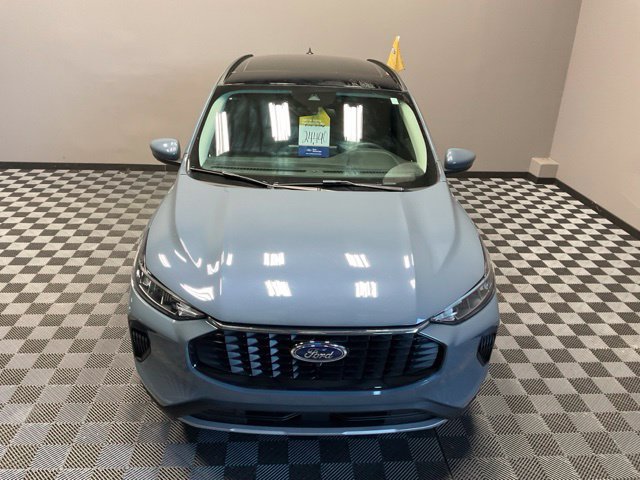 Used 2023 Ford Escape Active w/ Tech Pack #2 AWD/4WD image 5
