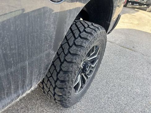 New 2025 RAM 3500 Laramie AWD/4WD image 28