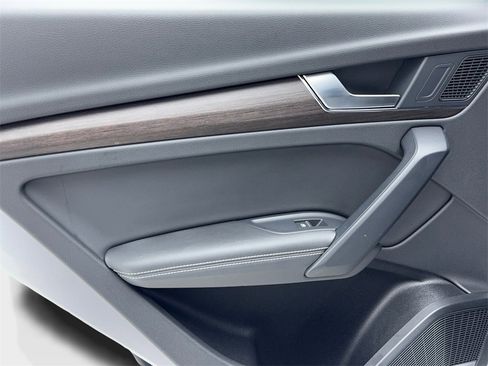 Used 2022 Audi Q5 2.0T Premium Plus w/ Premium Plus Package image 45