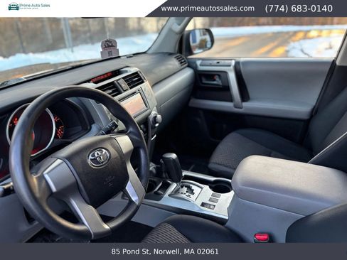 Used 2011 Toyota 4Runner SR5 image 10