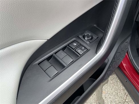 Used 2021 Toyota RAV4 XLE w/ XLE Grade Weather Package image 18