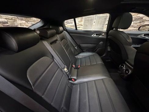 Used 2018 Kia Stinger GT2 AWD/4WD image 35