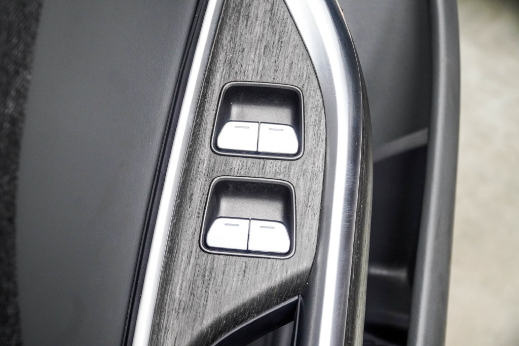 Used 2024 Lucid Air Pure RWD image 40