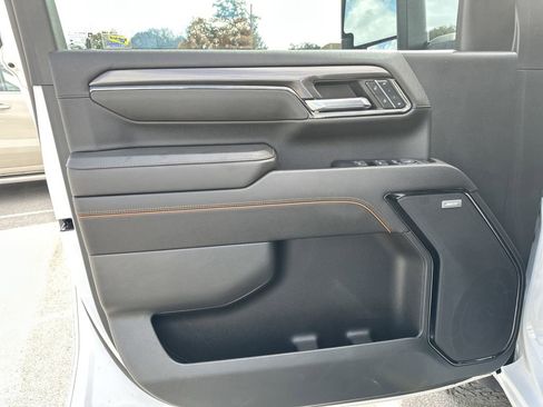 Certified 2024 GMC Sierra 2500 AT4 w/ AT4 Premium Plus Package image 15