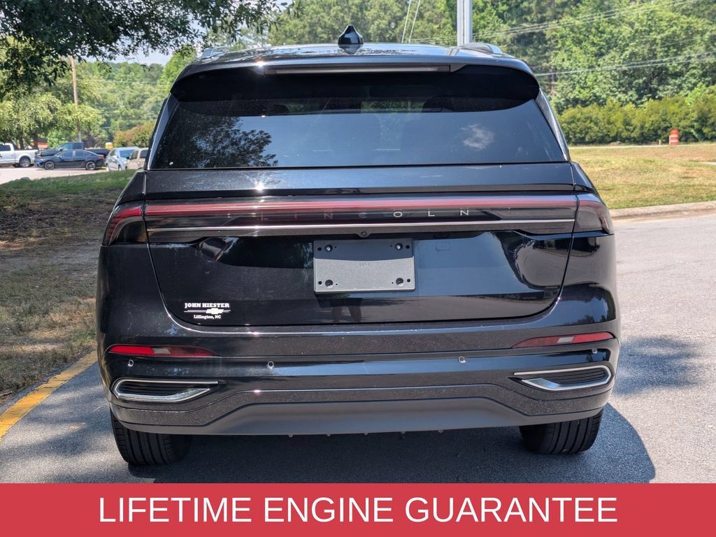 Used 2024 Lincoln Nautilus Reserve AWD/4WD image 3
