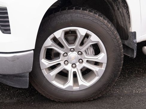 Used 2024 Chevrolet Silverado 1500 LTZ image 24