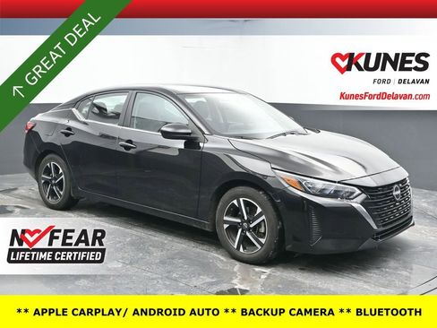 Used 2024 Nissan Sentra SV image 1