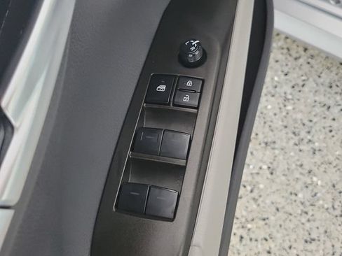 Used 2024 Toyota Camry LE FWD image 22