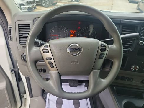 Used 2021 Nissan NV 2500 SV w/ Back Door Glass Package RWD image 25