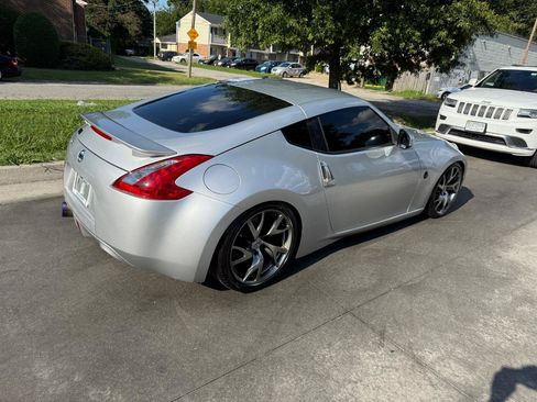 Used 2014 Nissan 370Z Coupe w/ Sport Package RWD image 4