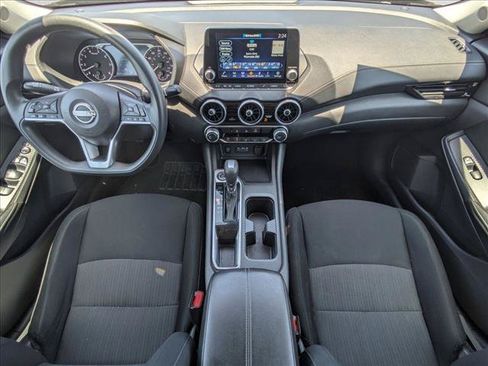Used 2024 Nissan Sentra SV FWD image 17