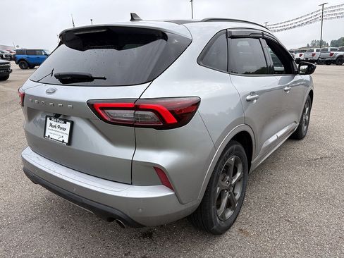 Used 2024 Ford Escape ST-Line w/ Tech Pack #1 FWD image 5