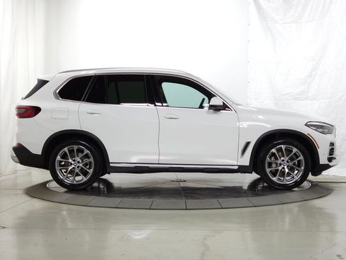 Used 2023 BMW X5 xDrive40i w/ Parking Assistance Package image 14