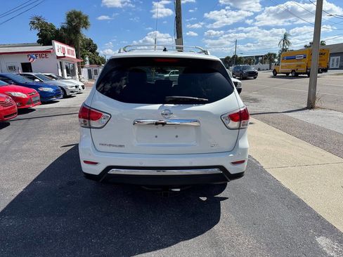 Used 2013 Nissan Pathfinder SV image 7