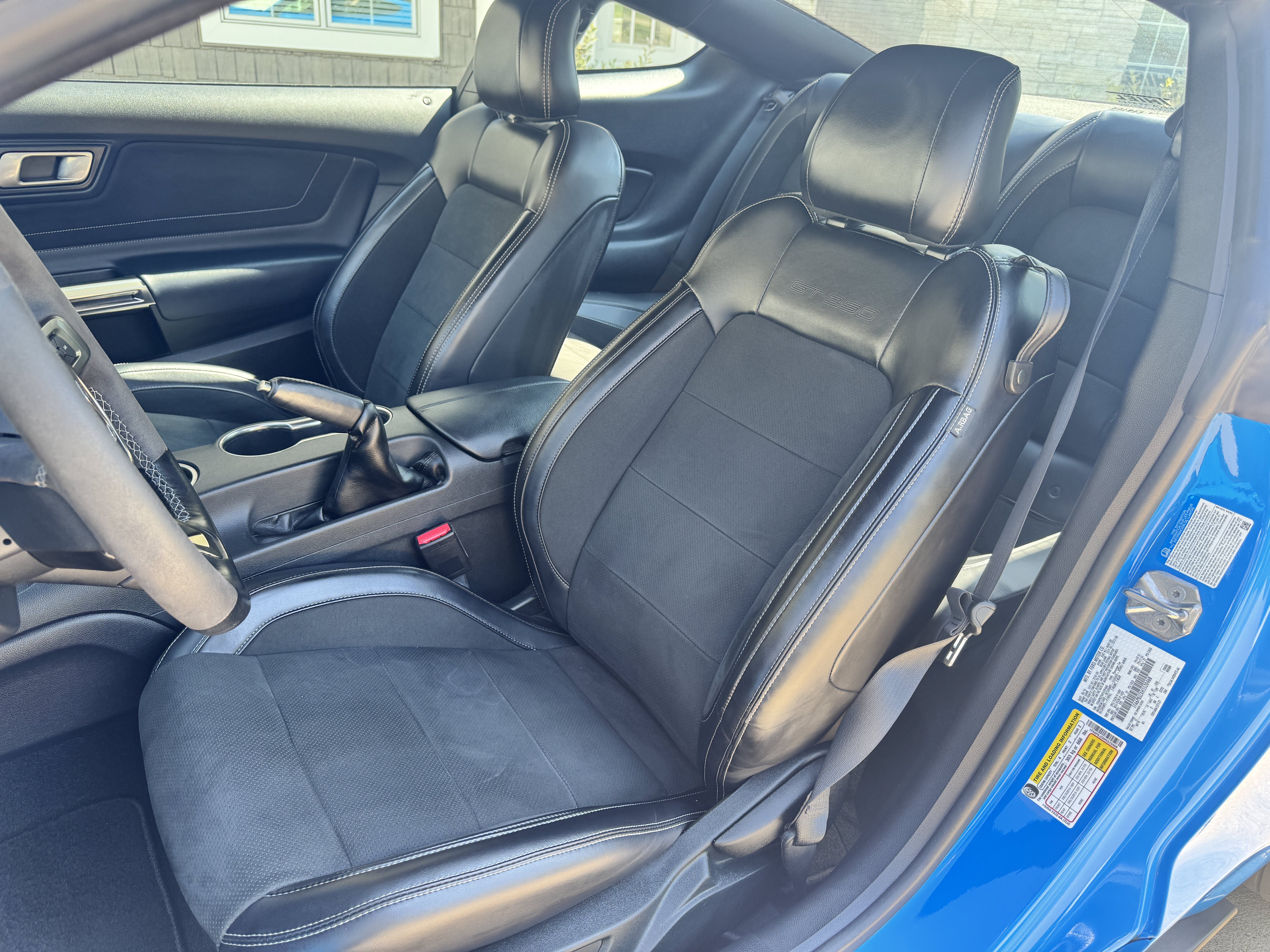 Used 2017 Ford Mustang Shelby GT350 RWD image 11