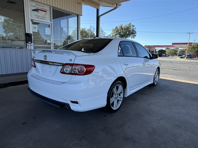 Used 2013 Toyota Corolla S w/ Premium Pkg FWD image 4