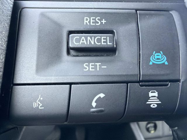 Used 2025 Nissan Rogue SV AWD/4WD image 19