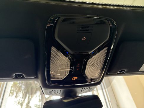 Used 2017 BMW 540i image 28