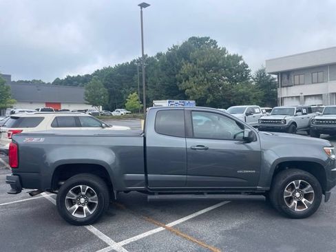Used 2016 Chevrolet Colorado Z71 RWD image 3