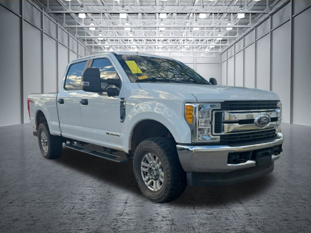 Used 2017 Ford F250 XL w/ STX Appearance Package AWD/4WD image 11