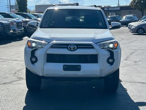 Used 2023 Toyota 4Runner SR5 Premium AWD/4WD image 9
