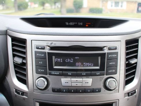 Used 2014 Subaru Outback 2.5i w/ Alloy Wheel Package AWD/4WD image 22