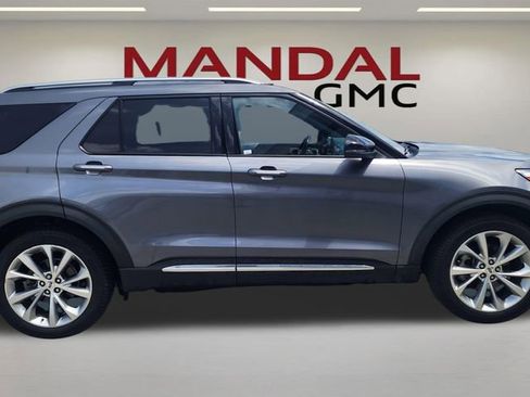 Used 2021 Ford Explorer Platinum w/ Equipment Group 601A AWD/4WD image 4