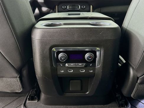 Used 2023 Chevrolet Tahoe High Country image 28