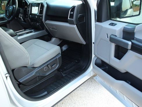 Used 2017 Ford F150 XLT w/ Equipment Group 302A Luxury RWD image 18