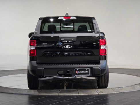 New 2025 Ford Maverick Lariat w/ Black Appearance Package image 10