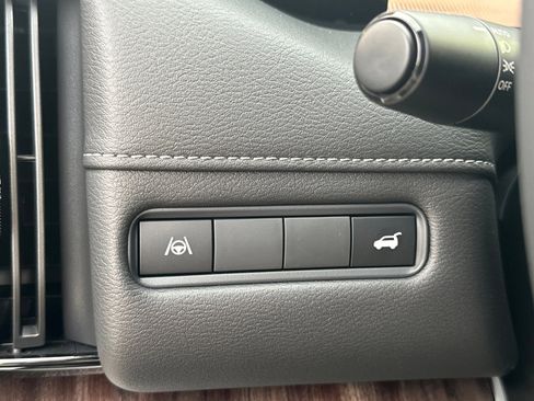 New 2026 Nissan Armada SL image 32