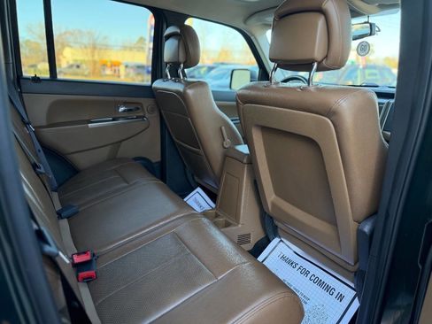 Used 2011 Jeep Liberty Limited w/ Tire & Wheel Group image 12