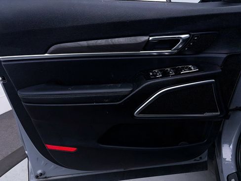 Used 2024 Kia Telluride SX Prestige X-Line image 19