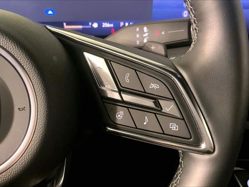 Used 2025 Buick Enclave Sport Touring AWD/4WD image 19