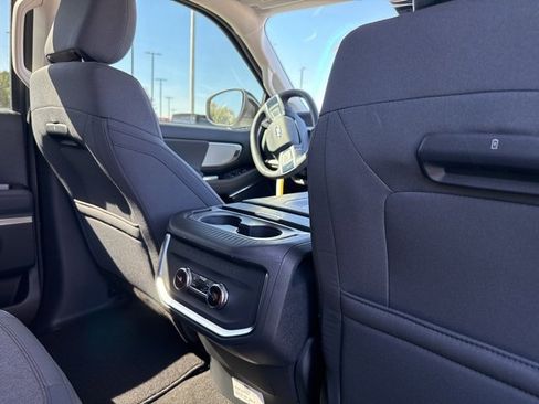 New 2025 Ford Expedition Active image 16