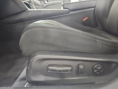 Used 2021 Honda Accord EX image 34