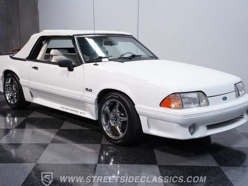Used 1993 Ford Mustang GT RWD image 13