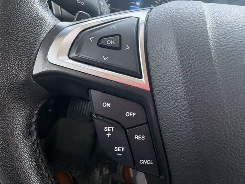 Used 2018 Ford Fusion Titanium AWD/4WD image 12
