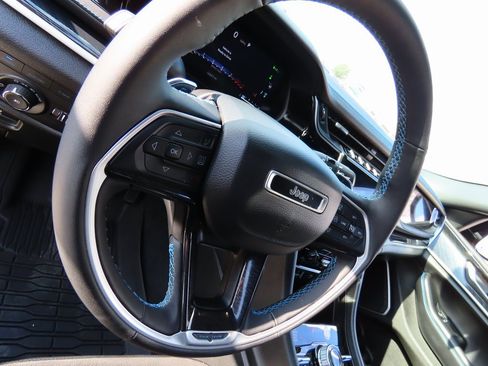 Used 2024 Jeep Grand Cherokee Trailhawk image 24