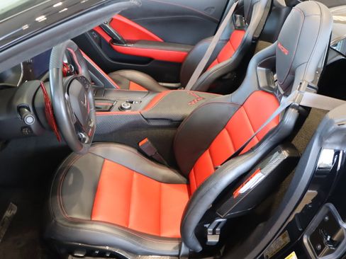 Used 2016 Chevrolet Corvette Z06 w/ 3LZ Preferred Equipment Group image 18