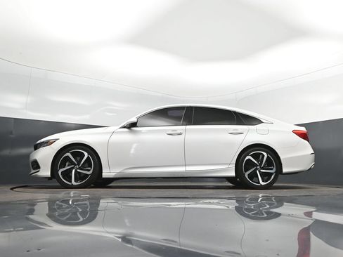 Used 2019 Honda Accord Sport image 39