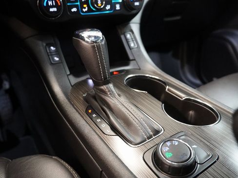 Used 2017 GMC Acadia SLT image 22