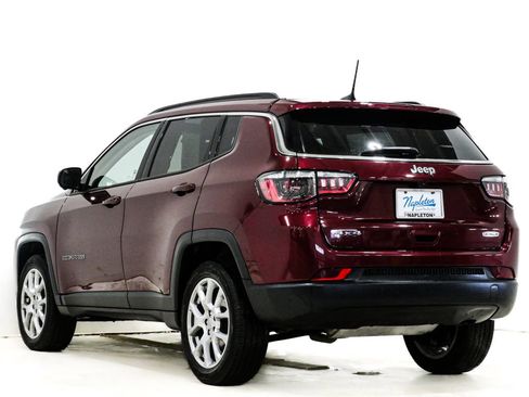 Used 2022 Jeep Compass Latitude w/ Sun and Sound Group image 9