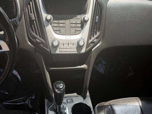 Used 2017 Chevrolet Equinox LT w/ Convenience Package AWD/4WD image 14