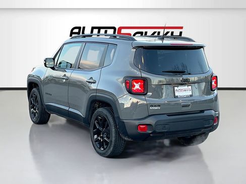 Used 2022 Jeep Renegade Altitude w/ Convenience Group AWD/4WD image 5