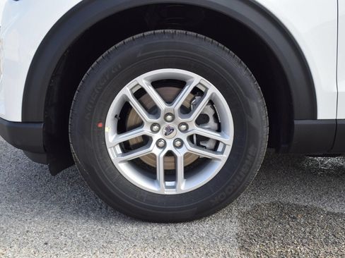 New 2026 Ford Explorer Active w/ Active Comfort Package RWD image 27