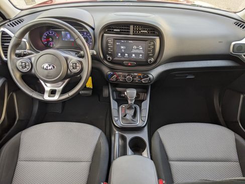 Used 2020 Kia Soul X-Line image 11