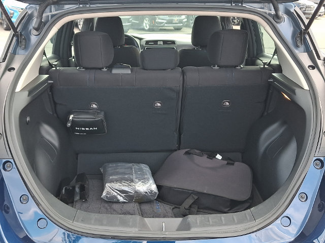 Used 2025 Nissan Leaf S FWD image 30