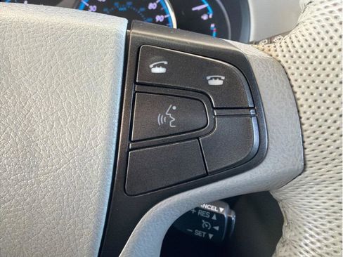 Used 2012 Toyota Sienna XLE w/ Entertainment Pkg image 19