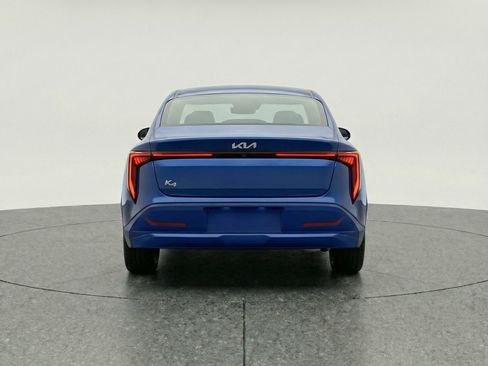 Used 2025 Kia K4 LXS image 7